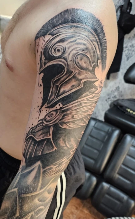 legionaer-gesichtslos-realism-black-grey-tattoo-pirna