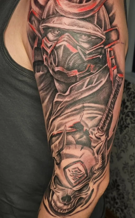 samurai-oberarm-farbe-pirna-saints